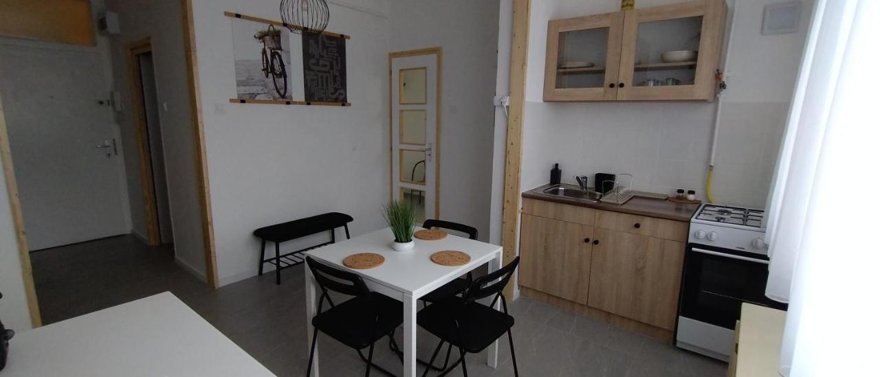 Blue Moon Apartman Егер Екстериор снимка